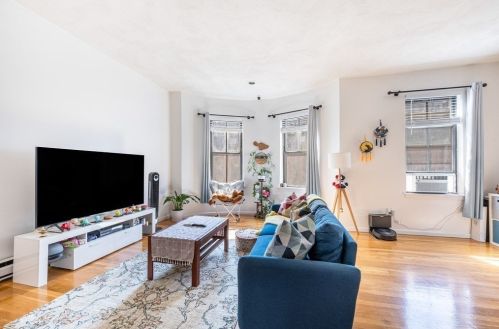 102 Brookline St, Boston, MA 02118 exterior