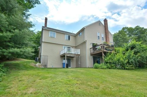 120 Cowell Rd, Wrentham, MA 02093 exterior