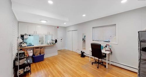 513 Beacon St, Roxbury-Xing, MA 02467 exterior