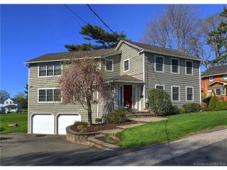 218 3Rd Ave, Milford, CT 06460 exterior