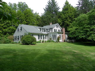 17 Old Rock Ln, Norwalk, CT 06850 exterior