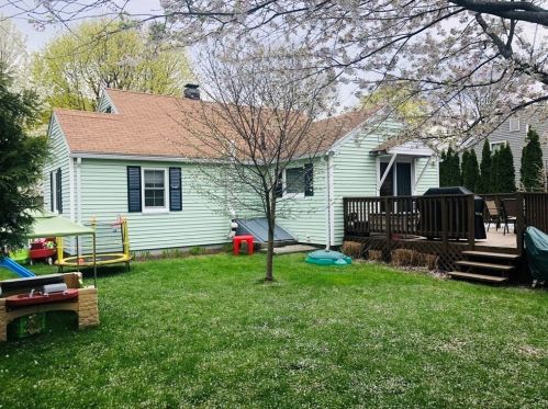 6 Bonnybrook Rd, Worcester, MA 01606 exterior