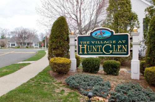 3 Hunters Rdg, Granby, CT 06035 exterior
