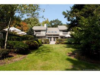 17 Spruce Dr, Salisbury, CT 06068 exterior