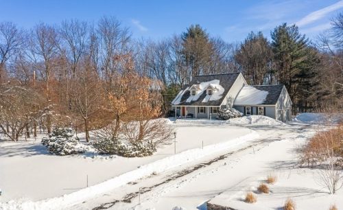 8 Heather Hill Rd, Acton, MA 01720 exterior