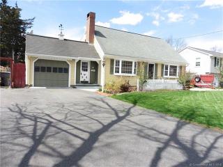 7 Margaret St, Enfield, CT 06082 exterior