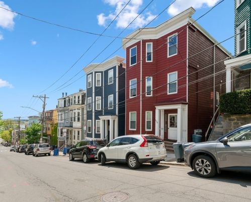 115 G St, Roxbury-Xing, MA 02127 exterior