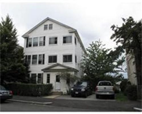 176 Perry Ave, Worcester, MA 01610 exterior