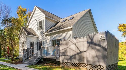 24 Cactus St, Sheffield, MA 01257 exterior