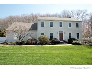 35 Beechwood Rd, Branford, CT 06405 exterior