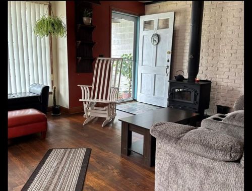 22 Arnold Rd, Coventry, RI 02816 exterior