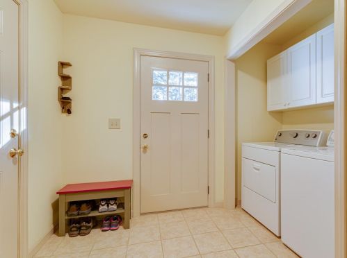 48 Partridge Dr, Middleton, NH 03887 exterior