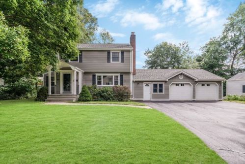 410 Chickadee Ln, Stratford, CT 06614 exterior