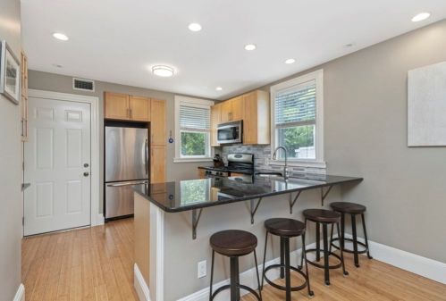 631 3Rd St, Roxbury-Xing, MA 02127 exterior