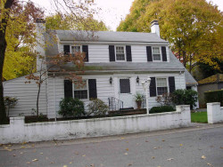 15 Clinton Pl, Newton, MA 02459 exterior
