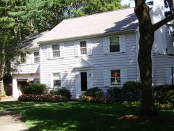 19 Seton Hill Rd, Newton, MA 02466 exterior