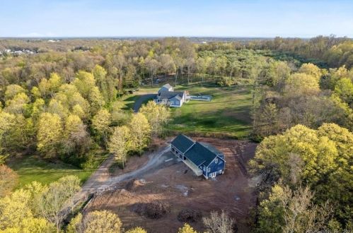 70 Great Hill Rd, North-Branford, CT 06471 exterior