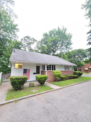 14 Norton Ct, Norwich, CT 06360 exterior