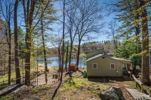 535 Long Shores Dr, Barrington, NH 03825 exterior