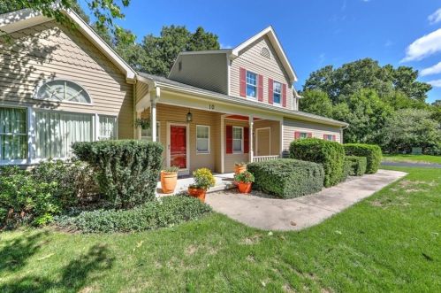 10 Highbush Ter, North-Kingstown, RI 02852 exterior
