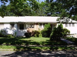 125 Wendell Rd, Newton, MA 02459 exterior