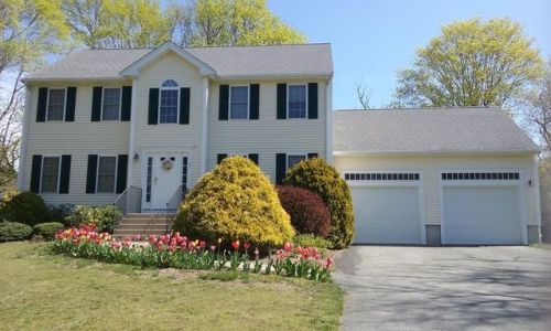 2 Mayflower Ridge Dr, Wareham, MA 02571 exterior