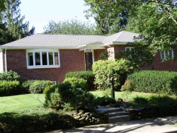 95 Levbert Rd, Newton, MA 02459 exterior