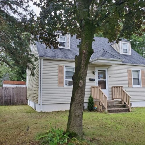 247 Pheland St, Springfield, MA 01109 exterior