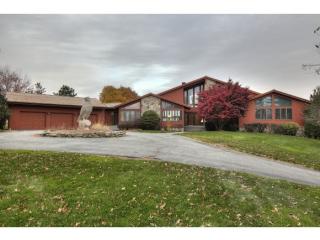 4 Appletree Grn, Nashua, NH 03062 exterior