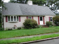 17 Hemlock Rd, Newton, MA 02464 exterior