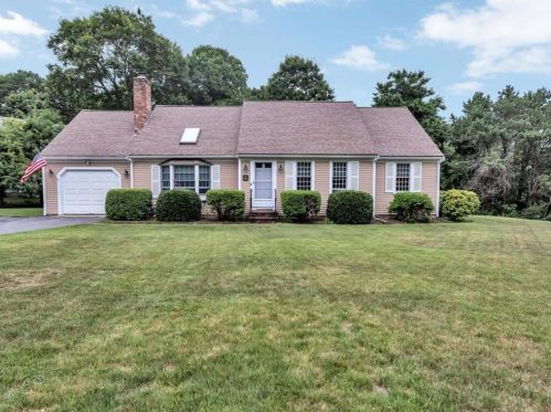 20 Widow Coombs Walk, Sandwich, MA 02563 exterior