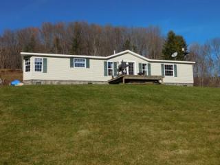 18 Gould Rd, Tunbridge, VT 05077 exterior