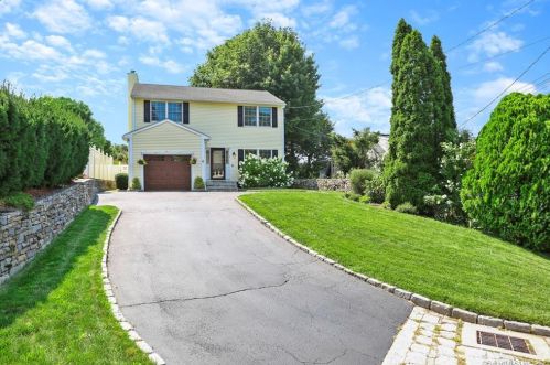 6 Parkhill Ave, Norwalk, CT 06851 exterior