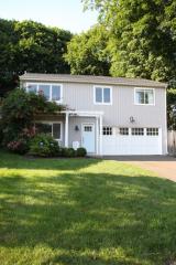 5 Woodbine St, Norwalk, CT 06853 exterior