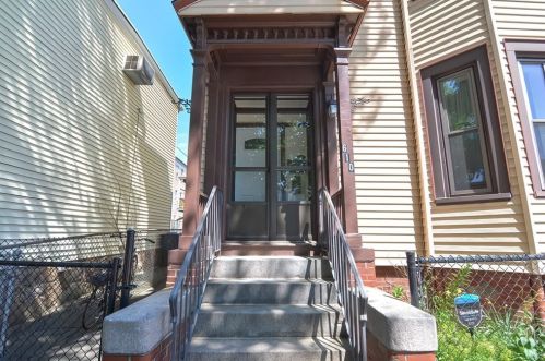 610 Bennington St, Roxbury-Xing, MA 02128 exterior