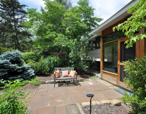 18 Nowell Farme Rd, Carlisle, MA 01741 exterior