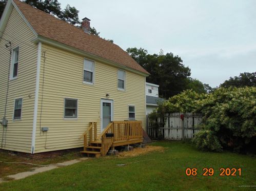 3 Clarks Ct, Lisbon, ME 04252 exterior
