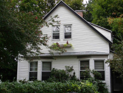 15 Curve St, Newton, MA 02465 exterior