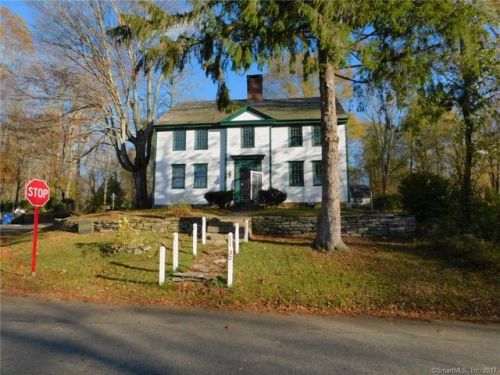 32 Amos Rd, Norwich, CT 06365 exterior