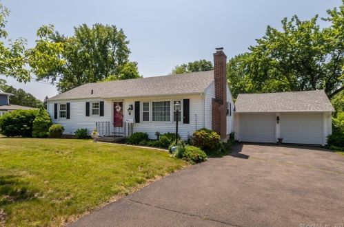 5 New Britain Ave, Hartford, CT 06106 exterior