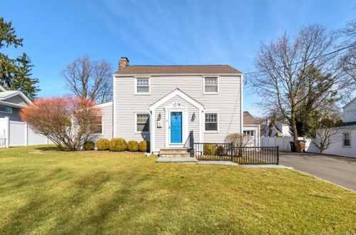 26 Alton Rd, Stamford, CT 06906 exterior