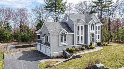 67 Regency Dr, Dracut, MA 01826 exterior