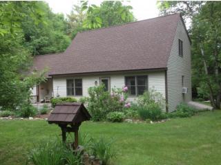 70 Arron Rd, Piermont, NH 03779 exterior