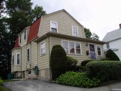 7 Indiana Ct, Newton, MA 02464 exterior