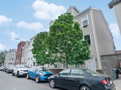 771 5Th St, Roxbury Xing, MA 02127 exterior