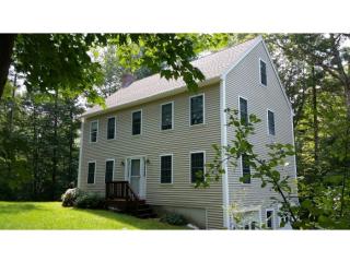 577 Scruton Pond Rd, Barrington, NH 03825 exterior