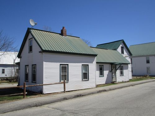 20 Gothic St, South-Paris, ME 04281 exterior