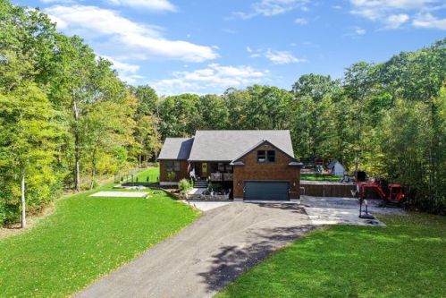 220 Tillinghast Rd, Coventry, RI 02827 exterior