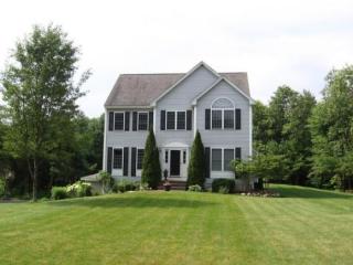 9 Comac Rd, Epping, NH 03042 exterior