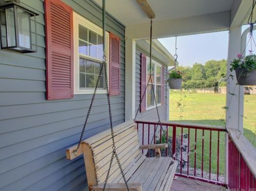 12 Boulder Trl, Norwich, CT exterior
